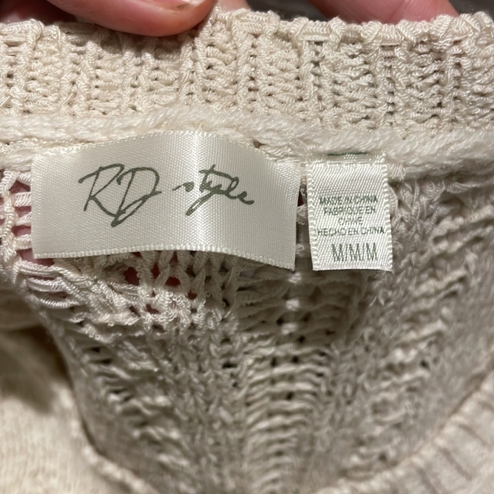 RD Style Sleeveless Fringe Sweater Size M - Picture 3 of 4